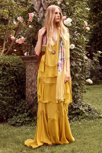 Look 32